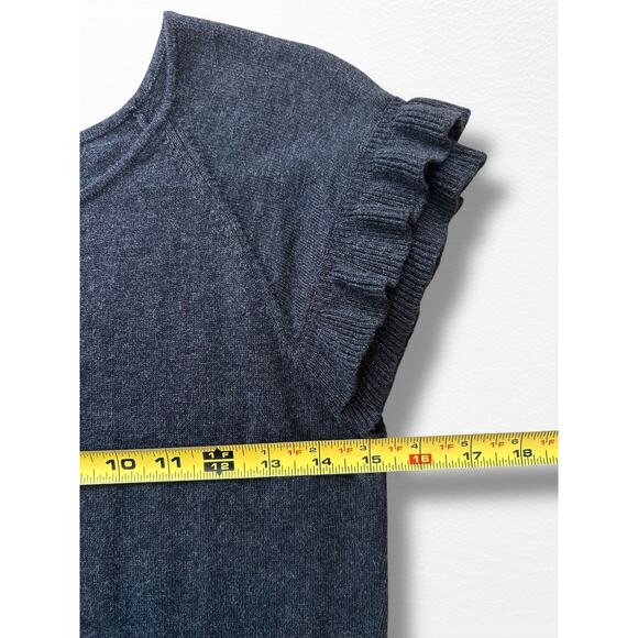 Ann Taylor Flutter Sleeved Sweater, Size M - Picture 5 of 8